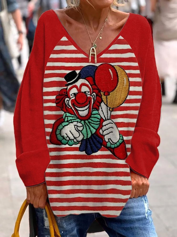 Lijepa, opuštena T-shirt s V-izrezom i Kölner Karneval otiskom za dame