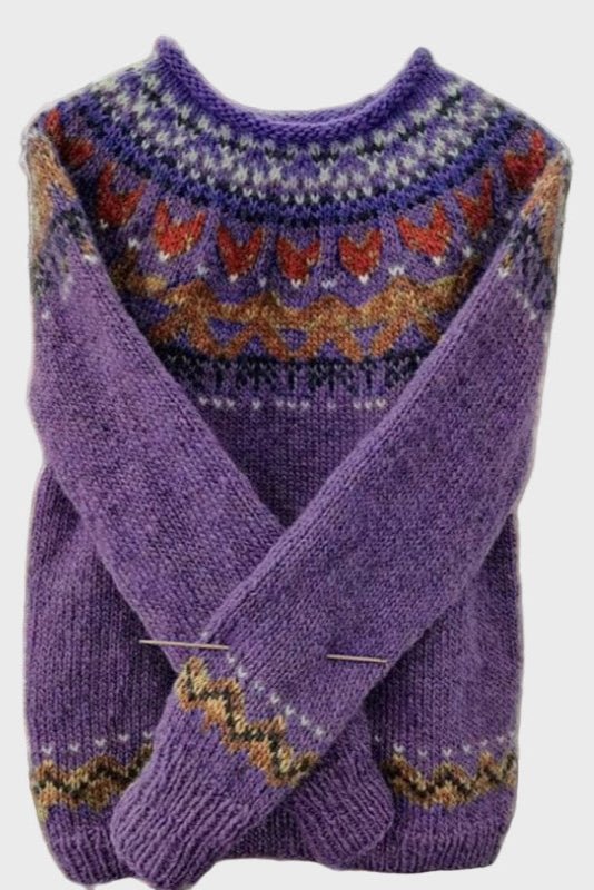 Ditte | Orvokki Collegepaita