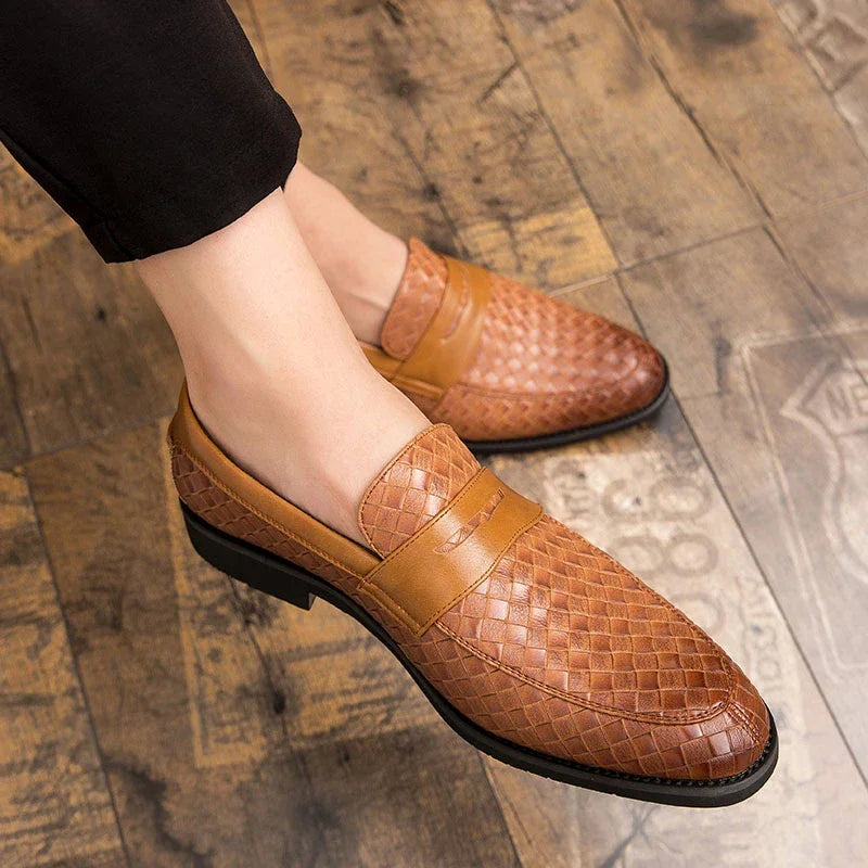 Elegantni Woven Loafers