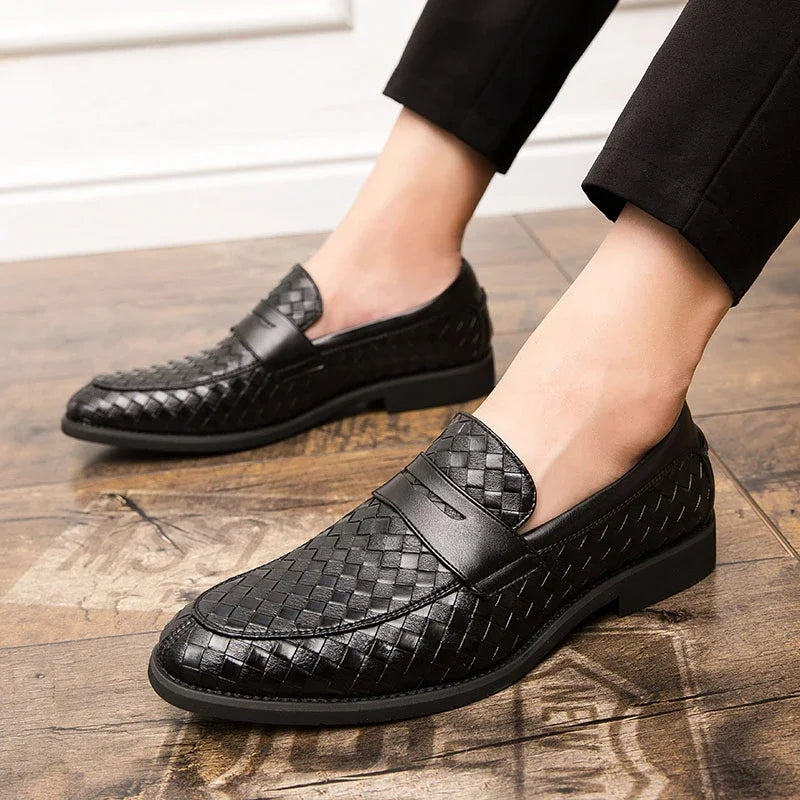 Elegantni Woven Loafers